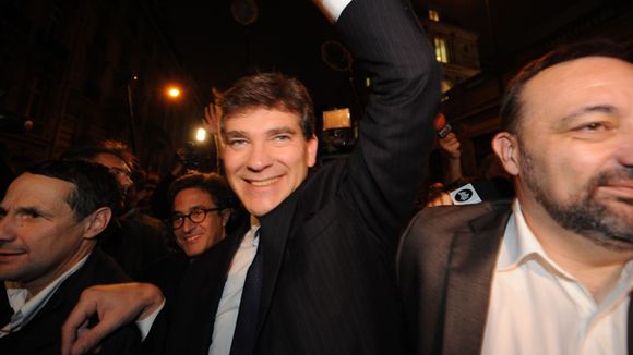 Arnaud Montebourg face à ses précédentes déclarations sur Martine Aubry et Ségolène Royal.