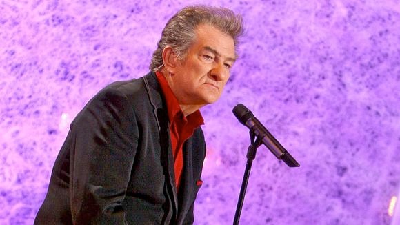 Eddy Mitchell n'ira plus aux "Enfoirés" car c'est "un chanteur professionnel"