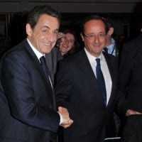 Zapping : François Hollande oblige Nicolas Sarkozy à le saluer devant caméras et photographes