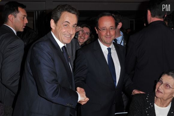 Nicolas Sarkozy et François Hollande, lors du dîner annuel du Crif le 8 février 2012.