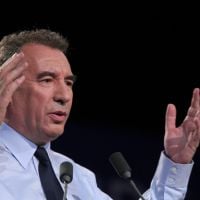 JDC-3 : Bientôt la quille, Dramatiser pour rassembler, Le coup de grâce de Bayrou