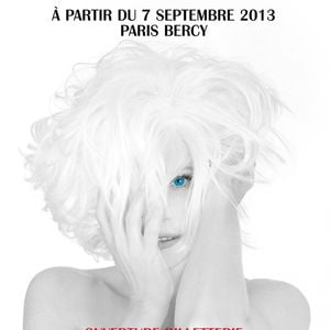 L'affiche de la nouvelle tournée Mylène Farmer.