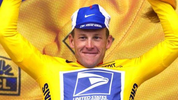 Nike rompt son contrat avec Lance Armstrong