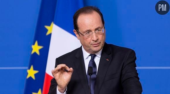 Les équipes de François Hollande envisagent une interview sur Twitter