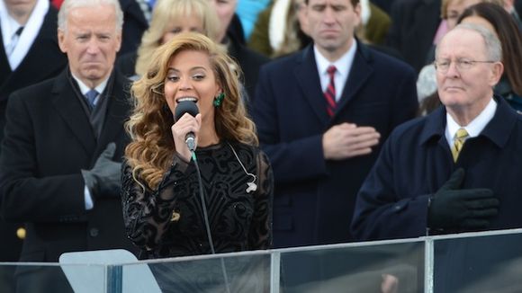 Investiture de Barack Obama : Beyoncé aurait chanté l'hymne américain en playback