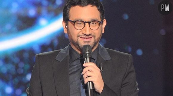 A chaque prime, une nouvelle paire de lunettes pour Cyril Hanouna.