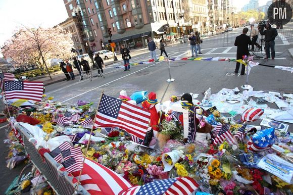 Mémorial en souvenir des victimes du marathon de Boston, avril 2013