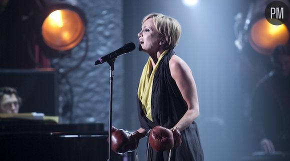 Patricia Kaas participe au concert en hommage à Edith Piaf.