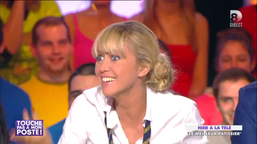 Enora Malagré, sur D8 et Virgin Radio le 5 novembre 2013.