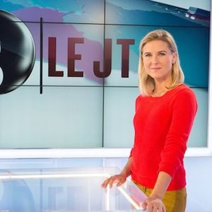 Le JT de Stéphanie Renouvin sur D8 a servi de décor pour une scène du "Voyage de cent pas"