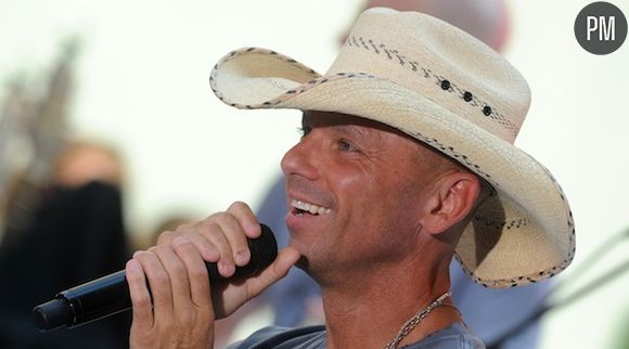 2. Kenny Chesney