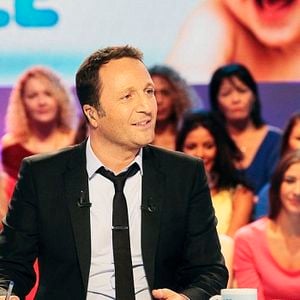 TF1 affiche son soutien à Arthur