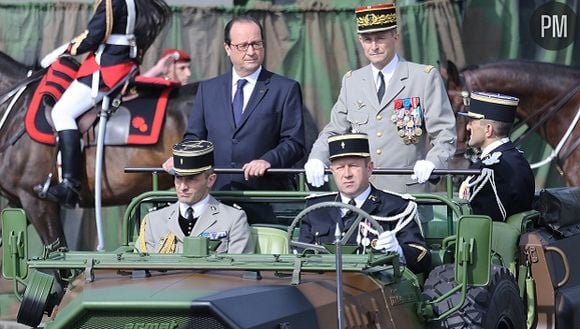 François Hollande lors du défilé militaire du 14 juillet 2014