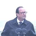 François Hollande sous une pluie battante en direct sur les chaînes d'info