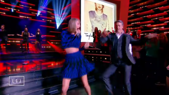 Antoine de Caunes donne tout aux côtés de Taylor Swift