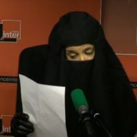 Sophia Aram en niqab sur France Inter