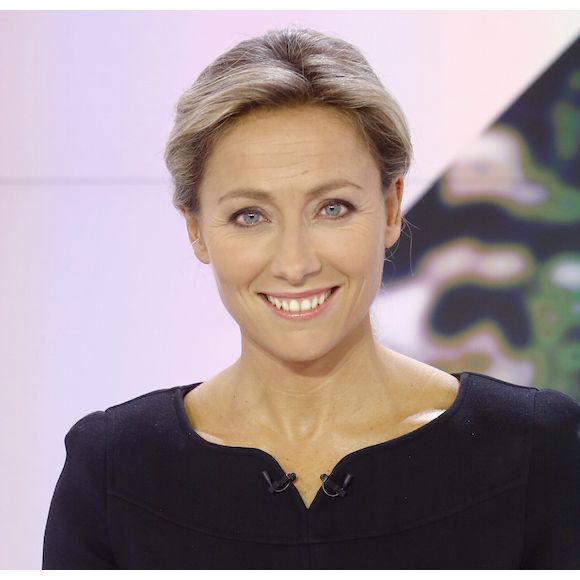 Anne-Sophie Lapix réagit à l'arrêt de "Mots croisés"