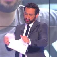 "TPMP" : Cyril Hanouna déchire la biographie de Kendji en direct