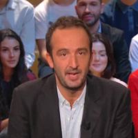 "Le Grand Journal" : Maïtena Biraben punit Cyrille Eldin après son retard