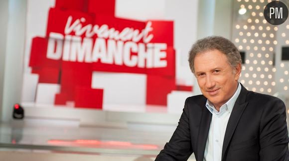 Michel Drucker présente "Vivement Dimanche"