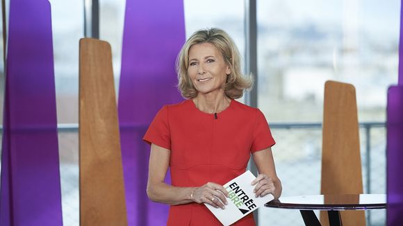 Audiences access : "Money Drop" solide leader, Claire Chazal en nette baisse