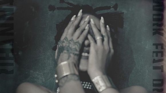 "Work" : Rihanna dévoile son nouveau single enregistré avec Drake