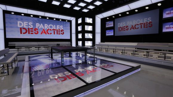 Audiences : "Section de recherches" leader en forte hausse devant "Des paroles et des actes", France 3 et M6 faibles