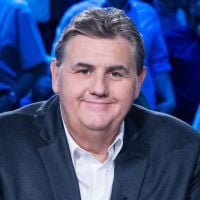 Canal+ : La nouvelle émission de Pierre Ménès repoussée pour raisons médicales