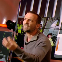 "T'es ridicule ! T'es nul !" : Vif accrochage avec Mathieu Kassovitz chez Frédéric Taddéï sur RT France