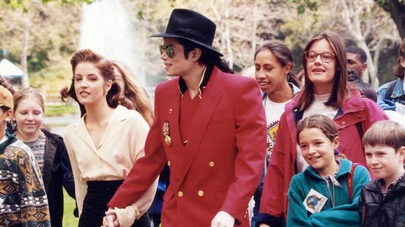 "Contre-enquête" : M6 ouvrira avec "Leaving Neverland", le doc choc sur Michael Jackson qui a traumatisé Sundance