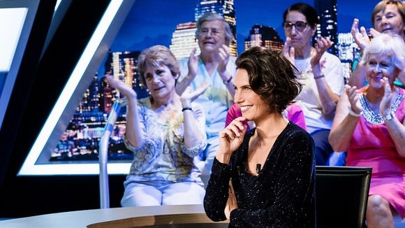 Audiences access 20h : "C'est Canteloup", "Le 20h, le mag" et "Scènes de ménages" en forme, "Quotidien" leader talks