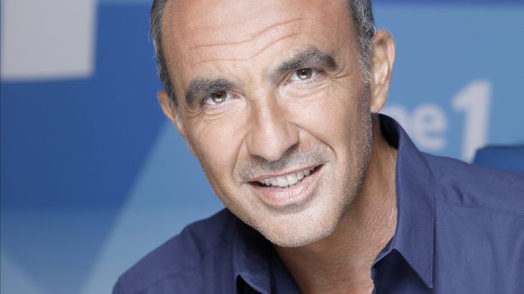 Nikos Aliagas quitte la matinale d'Europe 1 et met "la radio entre parenthèses"