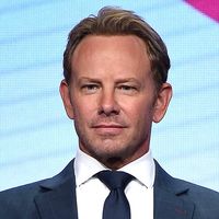 "Beverly Hills 90210" : Ian Ziering flingue le remake de 2008