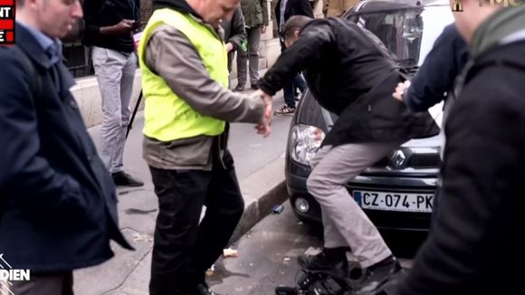 "Quotidien" porte plainte après l'agression de ses journalistes lors de la manifestation anti-PMA