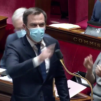 "Sortez d'ici !" : Olivier Véran hurle sur les députés de l'opposition à l'Assemblée nationale