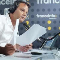 Audiences des matinales radio : Salamé/Demorand leaders en hausse devant Calvi en baisse, Fauvelle double Belliard