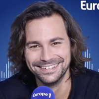 Business des vidéos personnalisées : Bertrand Chameroy se paie Pierre-Jean Chalençon sur Europe 1