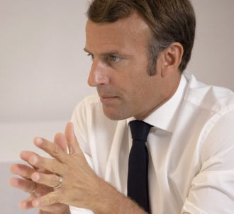 <span>Emmanuel Macron appelle les Français à lui poser...
