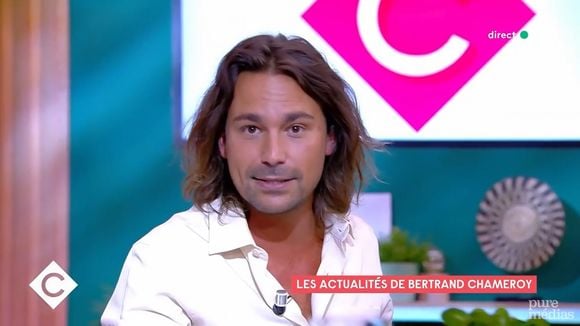 La chronique contestée de Bertrand Chameroy sur Emmanuel Macron dans "C à vous".