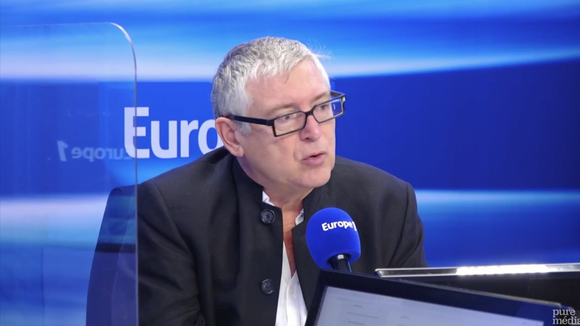 Michel Onfray dénonce "le climat de terreur intellectuelle" à France Inter