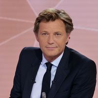 Audiences access 20h : Delahousse réduit l'écart avec Coudray, le "19.45" au plus bas, record pour Lemoine