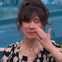 Virginie Lemoine fond en larmes dans "Télématin" sur France 2