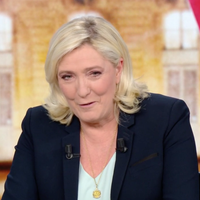 "J'ai démarré avant..." : Le faux départ de Marine Le Pen dès les premières secondes du débat face à Emmanuel Macron