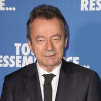 Michel Denisot accusé d'avoir utilisé pour son livre des blagues sans l'aval de leurs auteurs