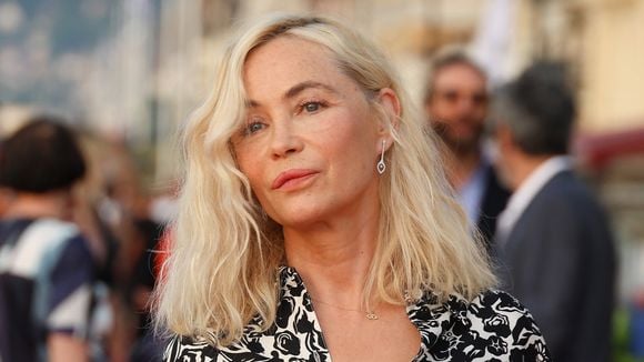 Emmanuelle Béart dévoile avoir été victime d'inceste dans un documentaire diffusé sur M6 le 24 septembre