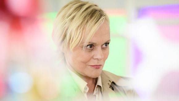Audiences : "Master crimes" avec Muriel Robin large leader mais en baisse sur TF1, joli score pour "Cash investigation" sur France 2