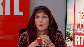 "Ce ne sont pas des sorcières, ce sont des violeurs" : Alexandra Lamy soutient Judith Godrèche et charge Anny Duperey, qui tempère ses propos polémiques