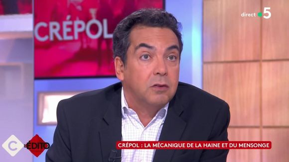 "Elle nous a dit que c'était compliqué" : Patrick Cohen donne des précisions sur le départ d'Aurélie Casse de "C à vous"