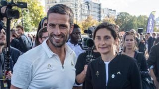 "Je retiens d'abord la noble cause" : Tony Estanguet et Amélie Oudéa-Castéra réagissent au sketch grinçant des Enfoirés sur les J.O.