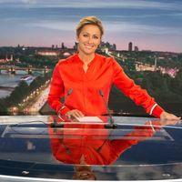 Audiences access 20h : Enorme chute d'Anne-Sophie Lapix sous les 3 millions de téléspectateurs sur France 2